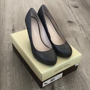 Franco Sarto Charcoal grey pumps